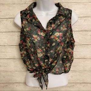 ⭐️ sheer floral crop top